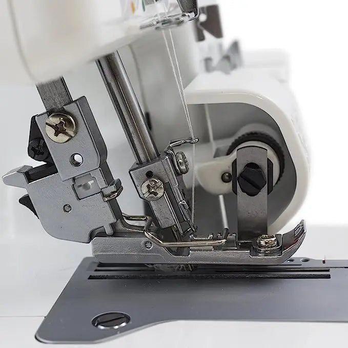 Mo644D Portable Serger, White