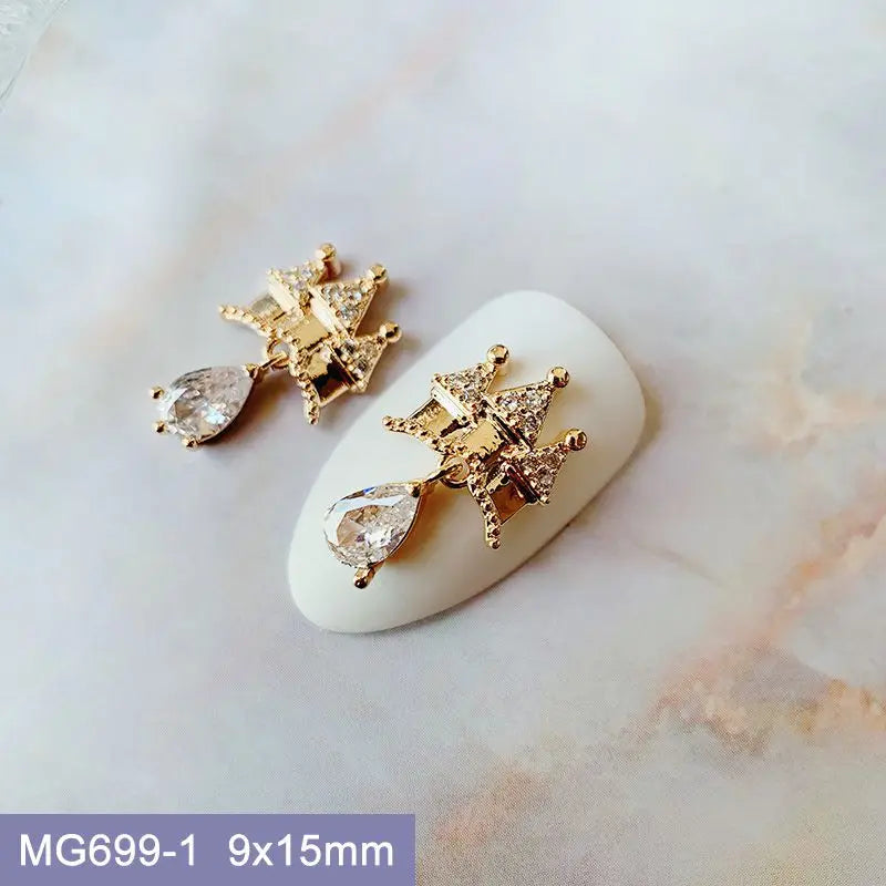 10pcs Luxury Kawaii Love Heart Pink Sailor Moon Star Nail Art Parts Zircon Manicure Nails Accesorios Supplies Decorations Charms