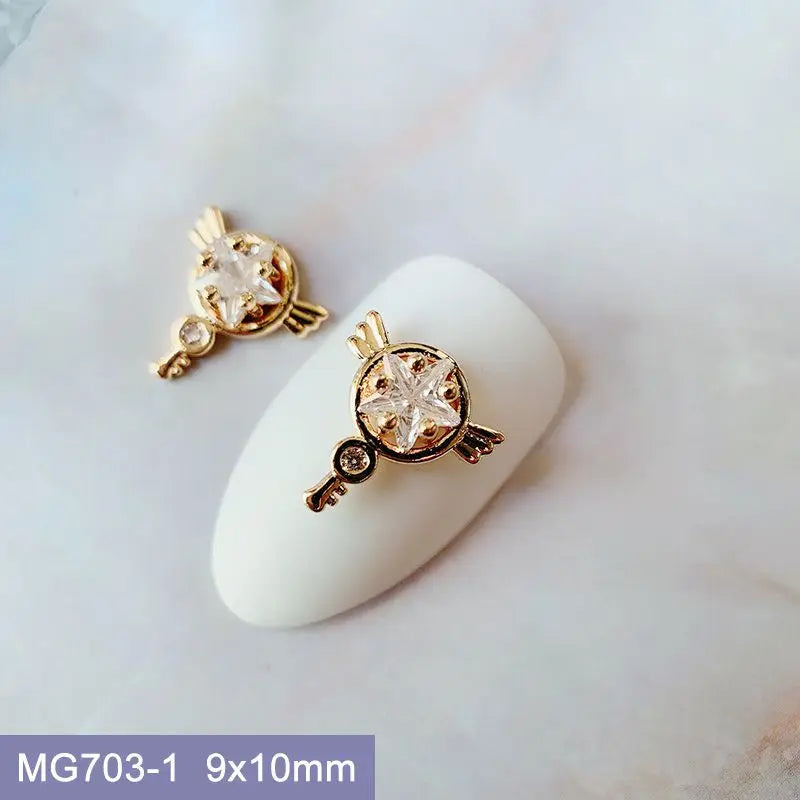 10pcs Luxury Kawaii Love Heart Pink Sailor Moon Star Nail Art Parts Zircon Manicure Nails Accesorios Supplies Decorations Charms