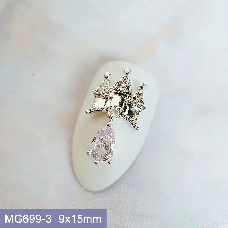 10pcs Luxury Kawaii Love Heart Pink Sailor Moon Star Nail Art Parts Zircon Manicure Nails Accesorios Supplies Decorations Charms