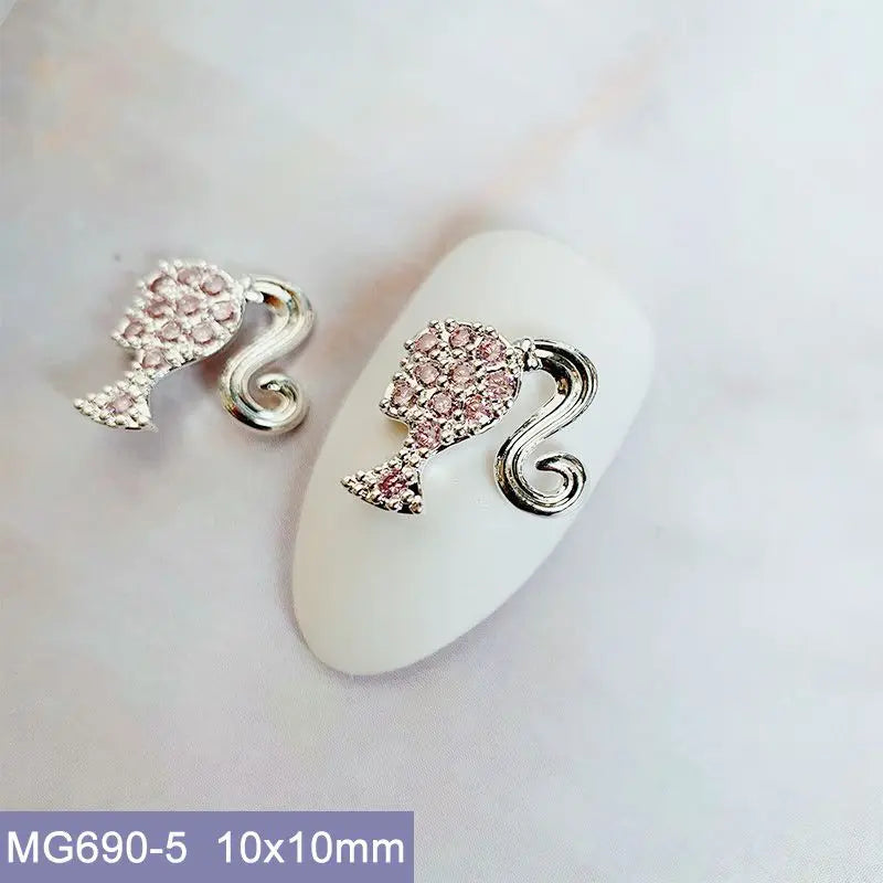10pcs Luxury Kawaii Love Heart Pink Sailor Moon Star Nail Art Parts Zircon Manicure Nails Accesorios Supplies Decorations Charms
