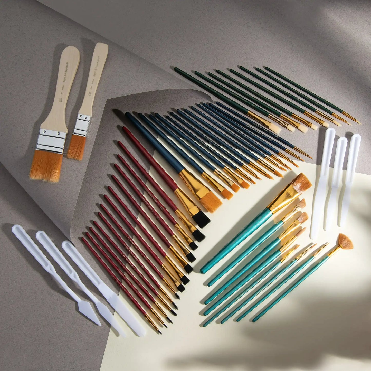 Royal & Langnickel Assorted Shape Synthetic Bristle Art Brushes (50 Pieces)