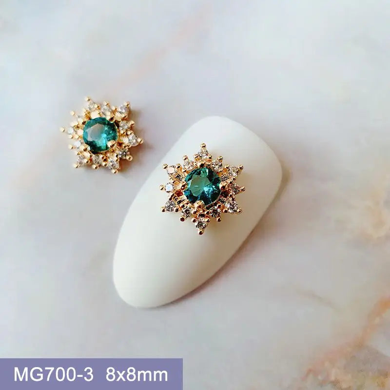 10pcs Luxury Kawaii Love Heart Pink Sailor Moon Star Nail Art Parts Zircon Manicure Nails Accesorios Supplies Decorations Charms