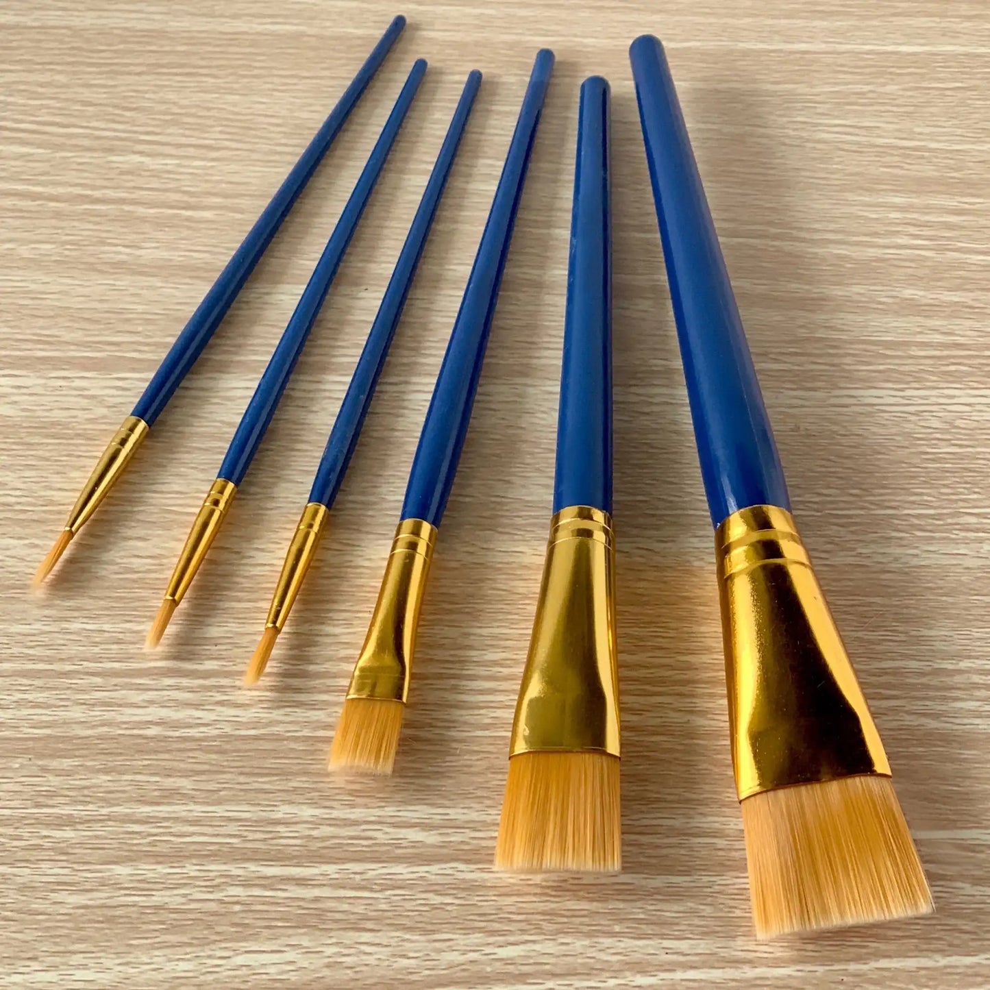 ArtSkills Premium Artist Paint Brush Set for Crafts, Acrylic, Watercolor and Oil, 6Pc