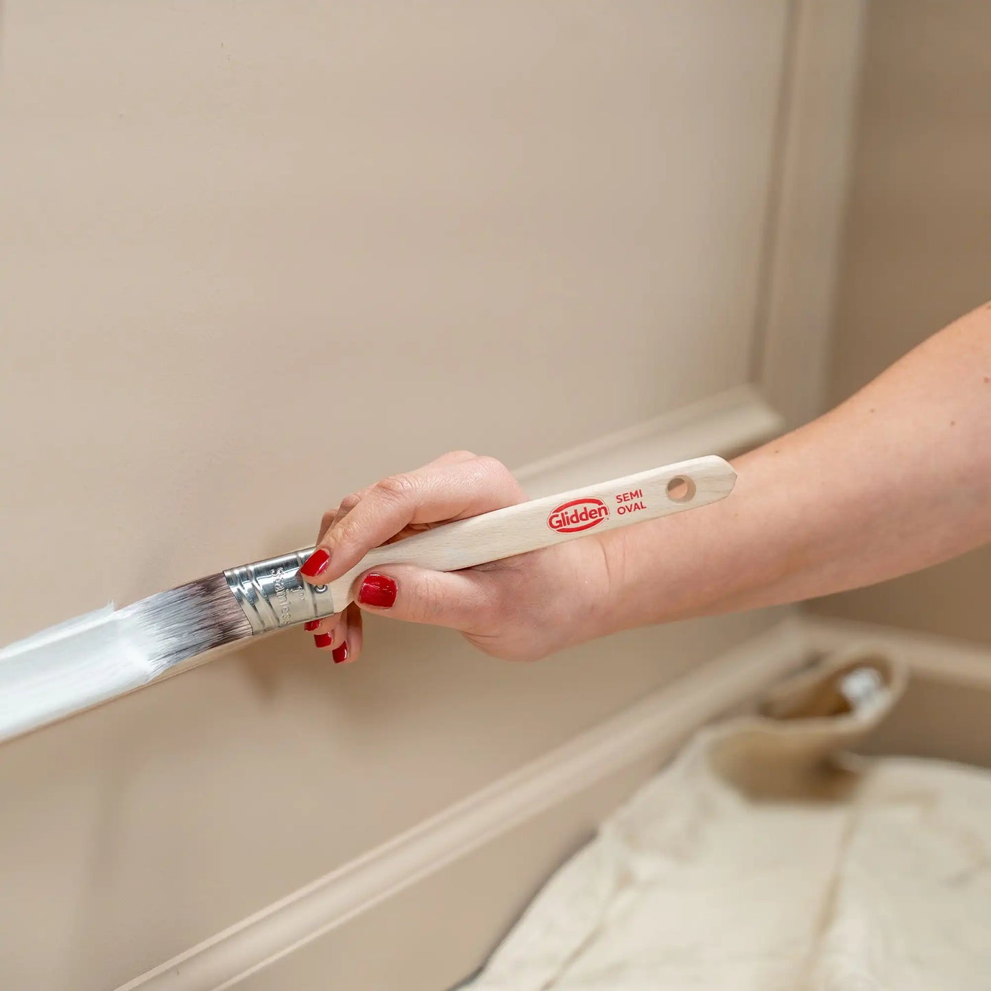 Glidden Semi-Oval Paint Brush with Wood Handle,, Flat Sash,, 1 Inchf