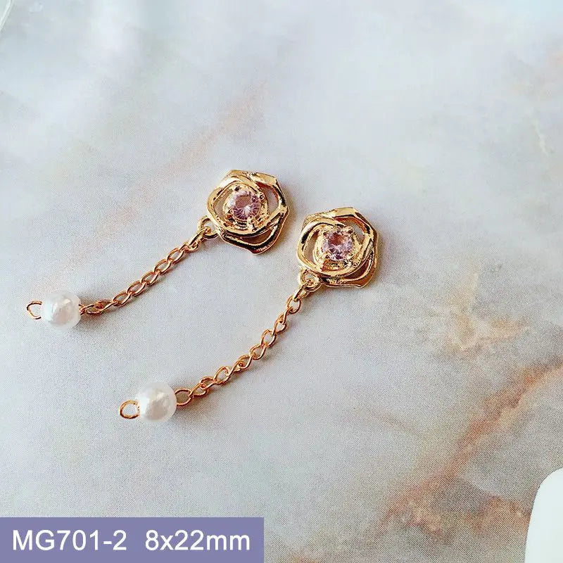 10pcs Luxury Kawaii Love Heart Pink Sailor Moon Star Nail Art Parts Zircon Manicure Nails Accesorios Supplies Decorations Charms