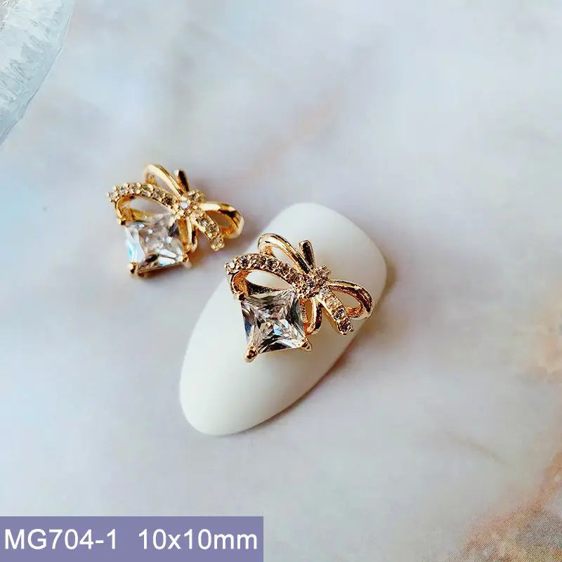 10pcs Luxury Kawaii Love Heart Pink Sailor Moon Star Nail Art Parts Zircon Manicure Nails Accesorios Supplies Decorations Charms